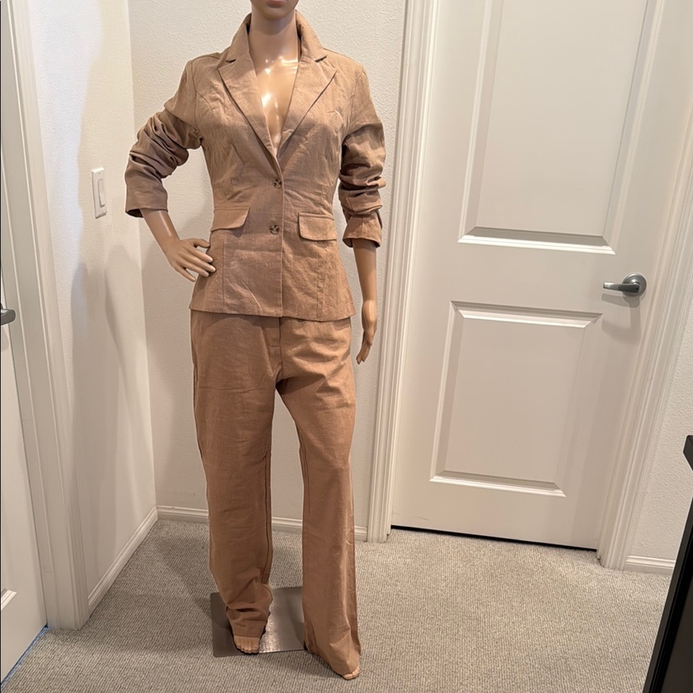 PrettyLittleThing Tan Tailored Pantsuit with Blazer
